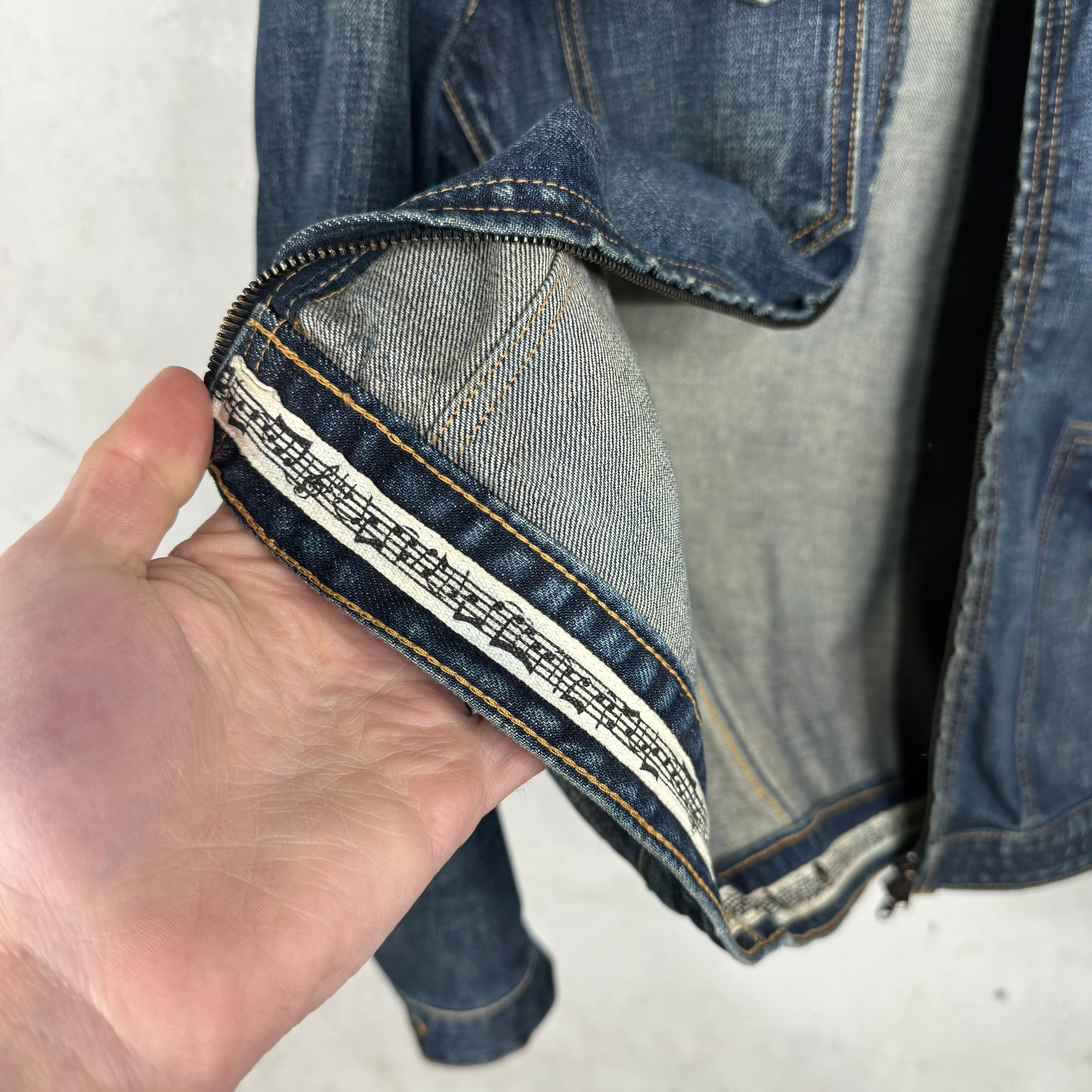 Thumb 5
